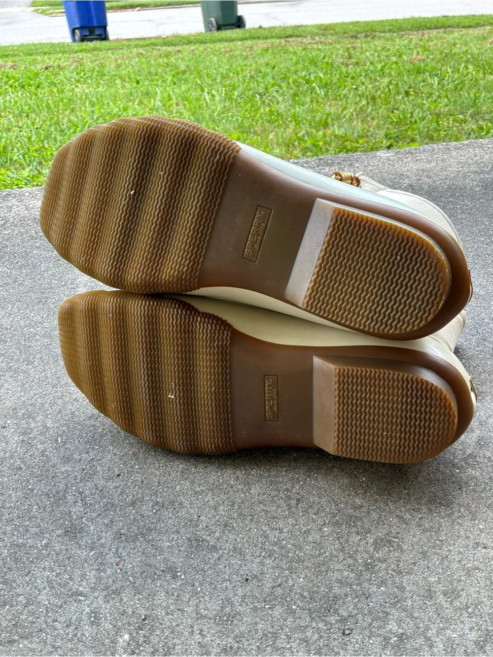 Sperry Ivory Tan Duck Boots